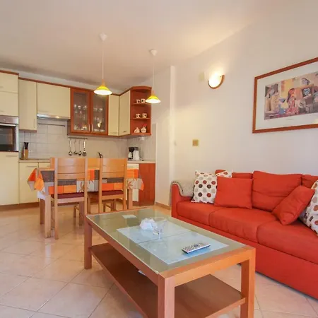 Apartment Alenka Orange *