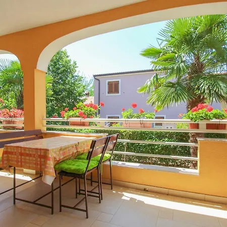 Apartment Alenka Orange *