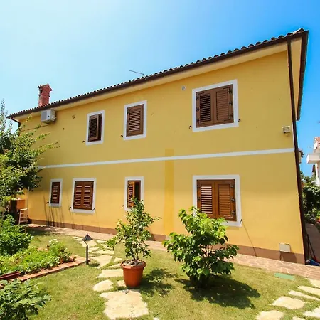 Apartment Alenka Orange Novigrad (Istria)