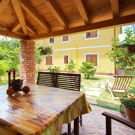 Alenka Orange Novigrad (Istria)