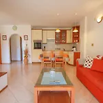Alenka Orange Daire